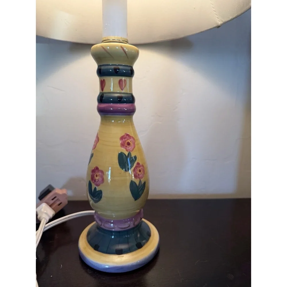 Vintage Ceramic Accent Table LAMP WHIMSICAL with SHADE Floral Hearts 17